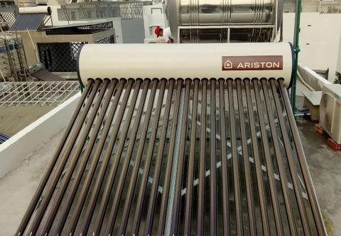 Kích thước máy năng lượng mặt trời Ariston: chọn chuẩn