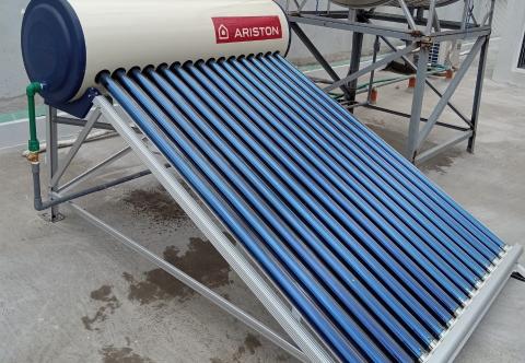 Máy năng lượng mặt trời nào tốt nhất hiện nay? Cách chọn mua