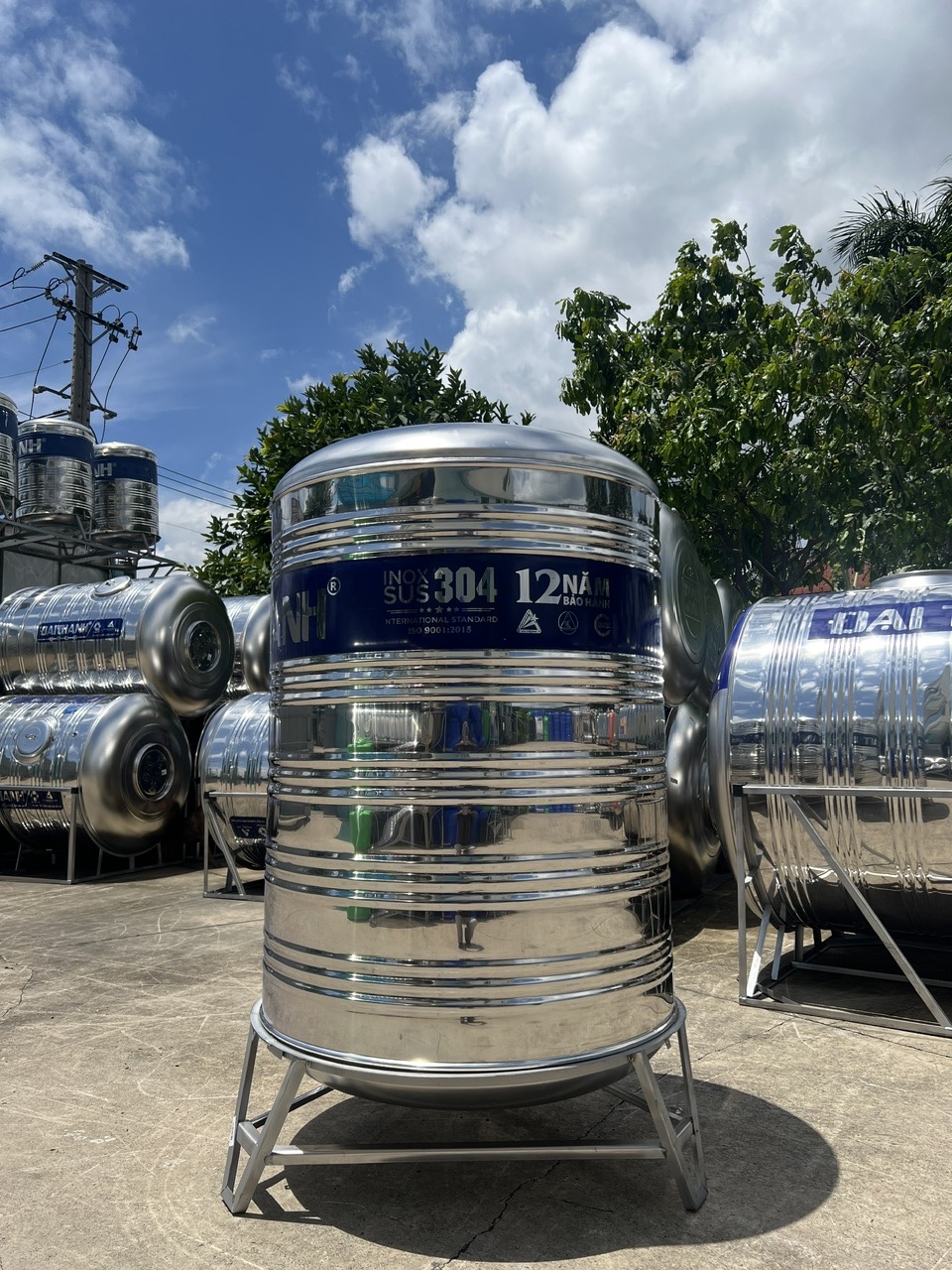 Bồn nước inox SUS 304 dùng chứa nước sinh hoạt