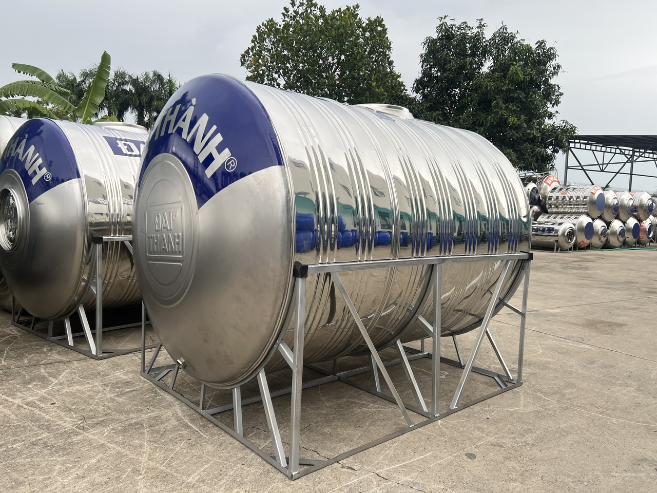 Các mẫu bồn nước inox 3000L ngang chính hãng