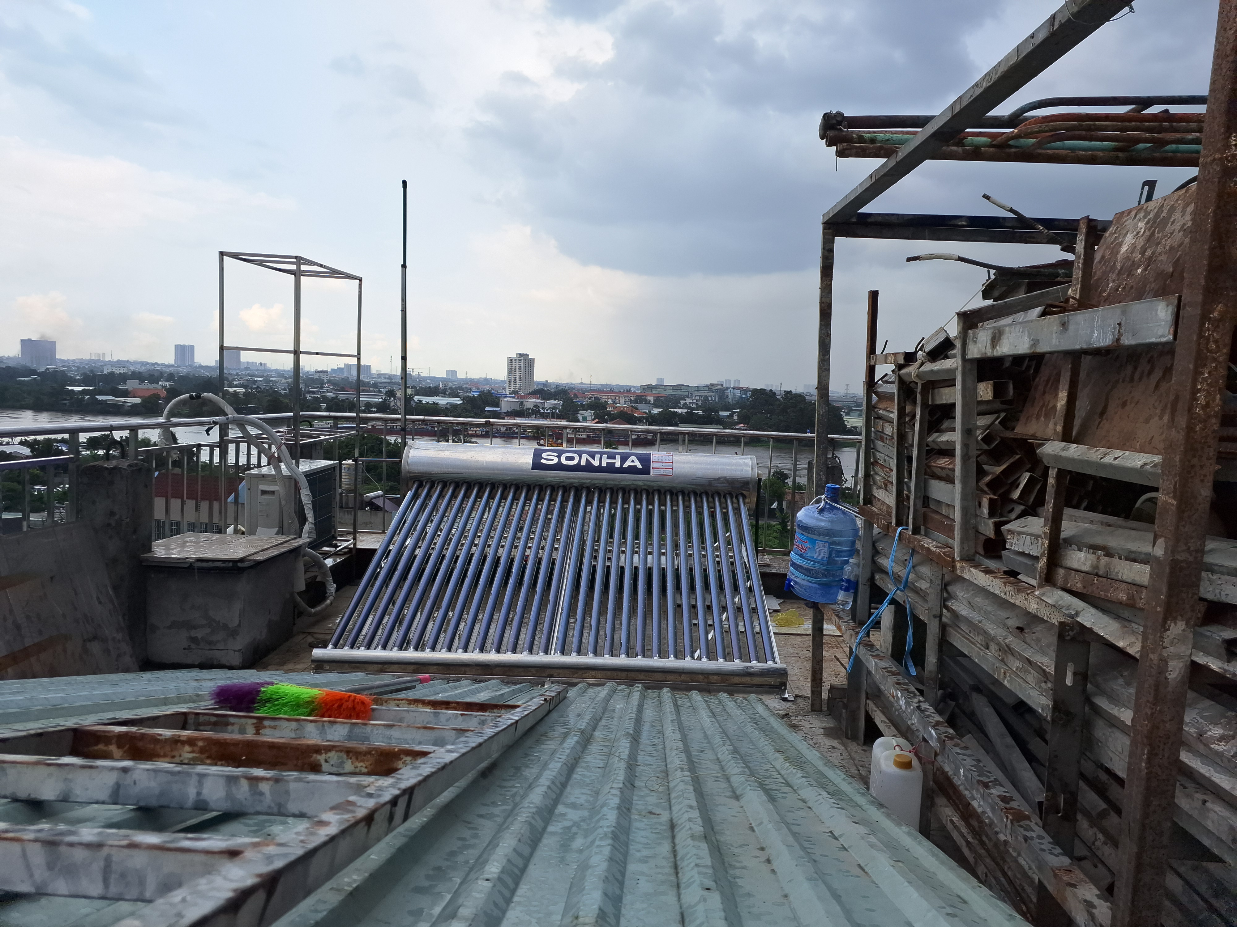 Những điều cần kiểm tra khi chọn máy năng lượng mặt trời ống dầu