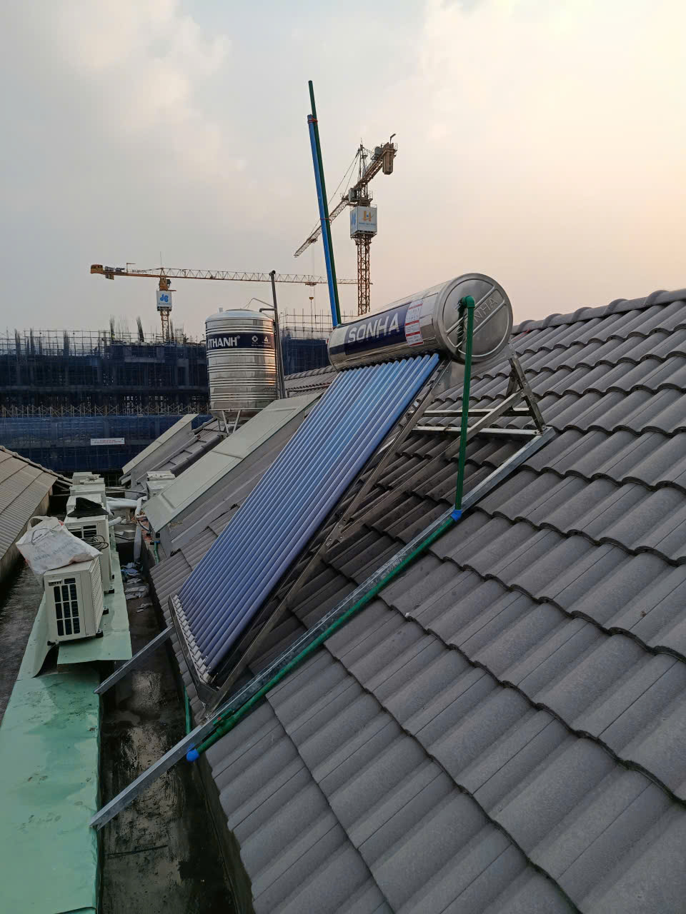 Sơ đồ đường cấp nước đường ra xả đáy và chống tràn của bồn