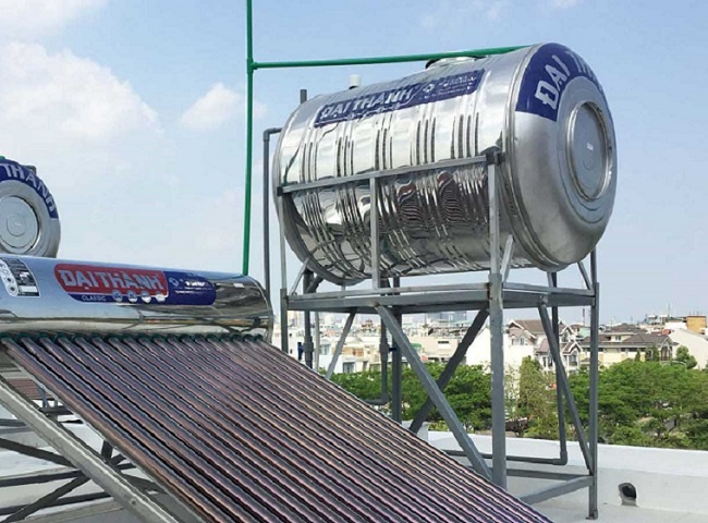 Bồn nước inox Tân Á Đại Thành 500 lít lắp đặt trên mái nhà