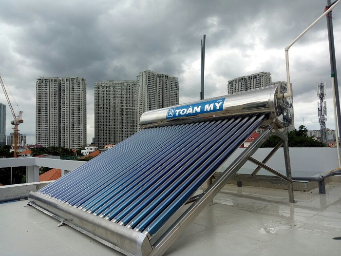 So sánh máy năng lượng mặt trời Toàn Mỹ 160L và 200L