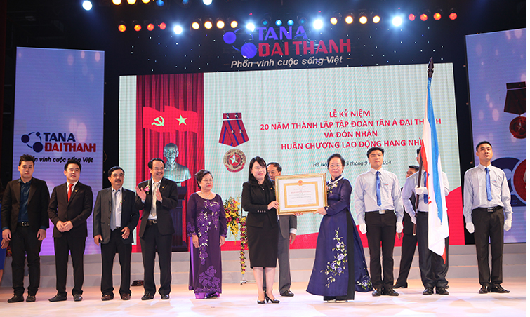 Lễ kỷ niệm 20 năm thành lập thương hiệu Tân Á Đại Thành