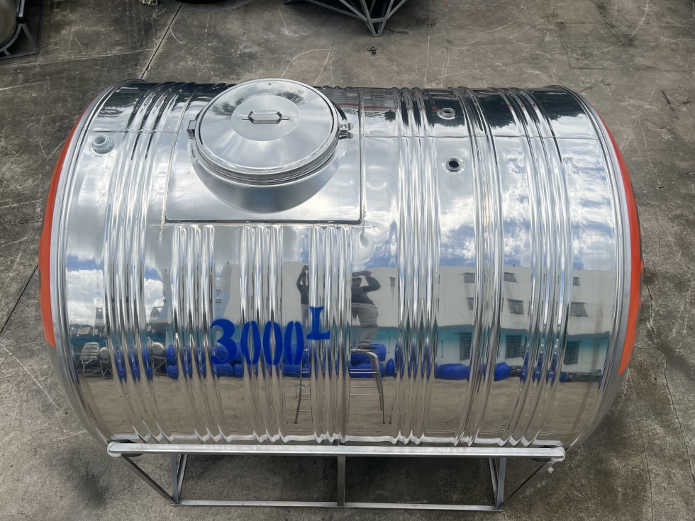 Bon nuoc inox hwata 3000 lit